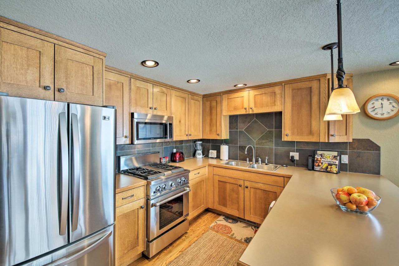 Lake Pend Oreille Condo With Porch And Mountain View! Sandpoint Zewnętrze zdjęcie